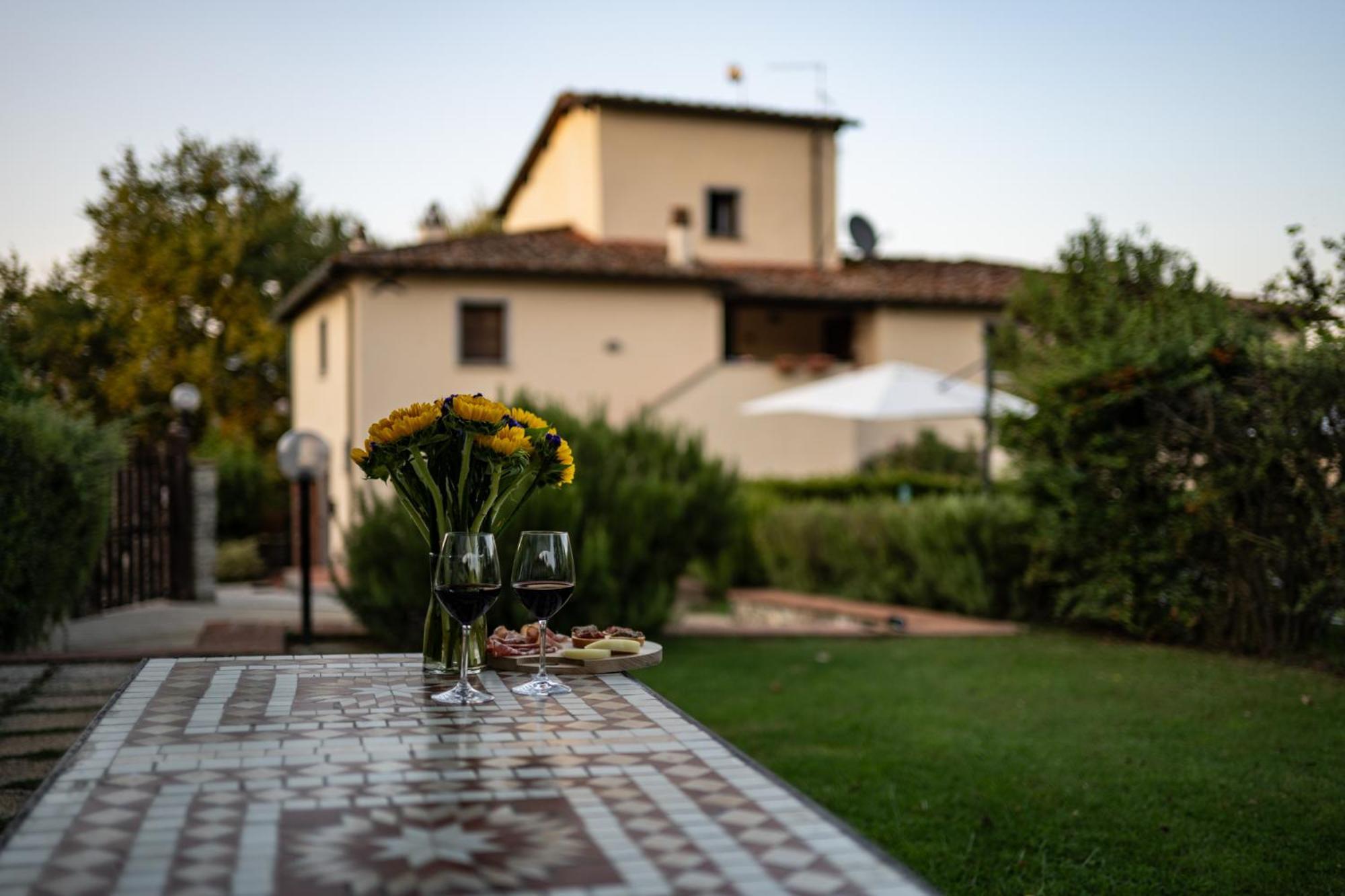 Borgo Santa Maria In Valle Laterina Exterior foto